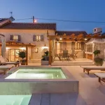 Villa Hirundo Rustica