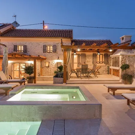 Villa Hirundo Rustica