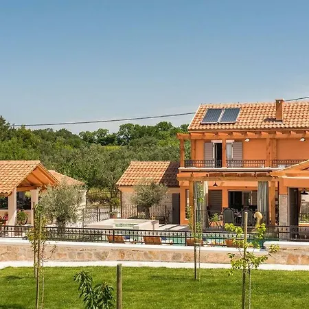 Villa Hirundo Rustica *