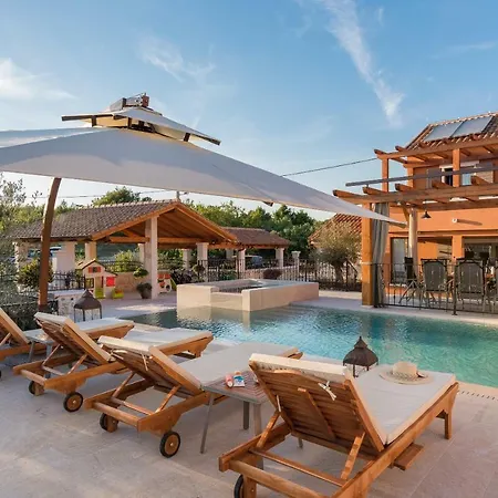 Villa Hirundo Rustica *