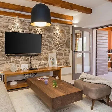 Hirundo Rustica * Skradin