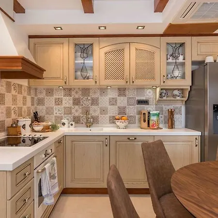 Hirundo Rustica Villa Skradin