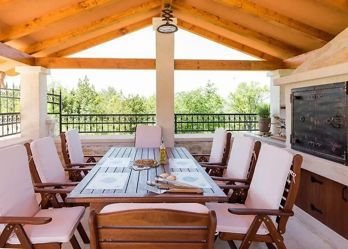 Hirundo Rustica וילה