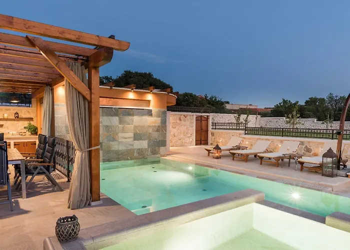 וילה Hirundo Rustica