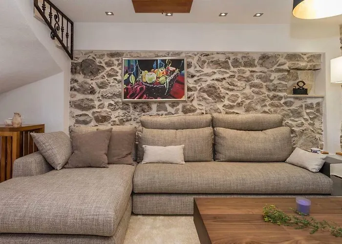 Hirundo Rustica וילה