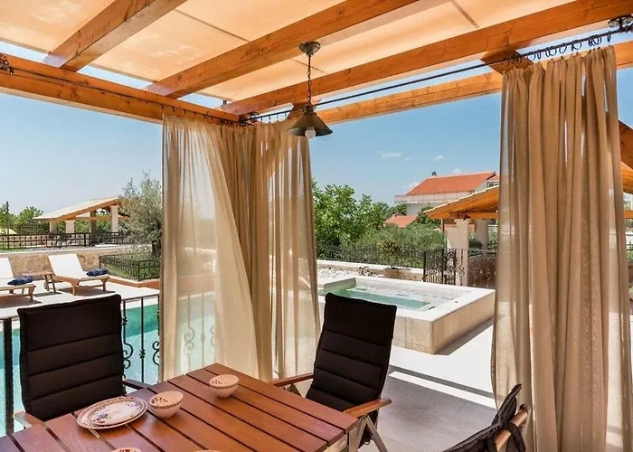 Villa Hirundo Rustica *